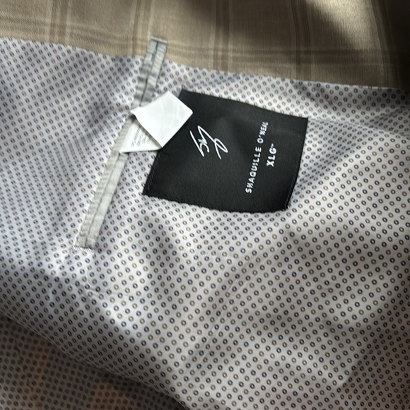 Men's Tan Plaid Blazer - Picture 3 of 4